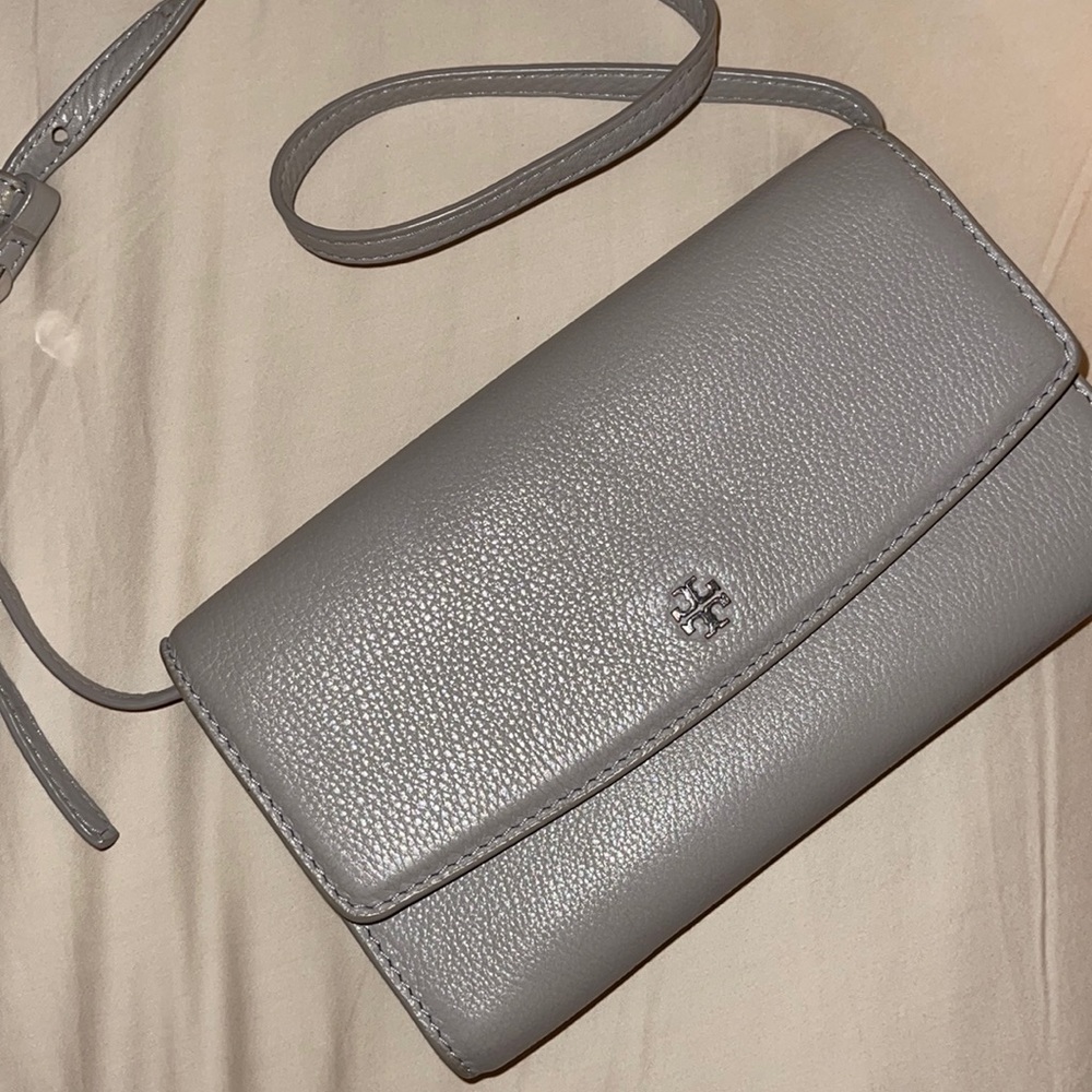 Tory Burch crossbody wallet purse